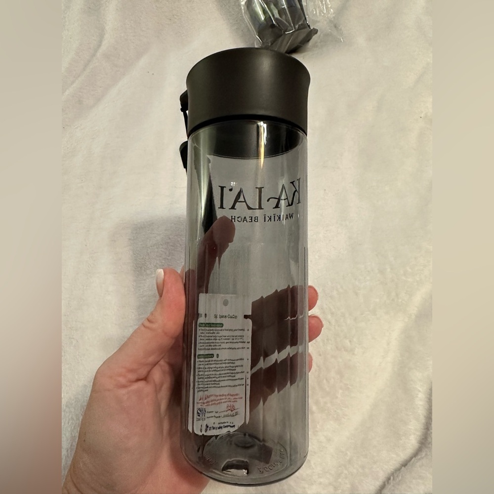 SET OF SEVEN 20 OZ GRAY DRINK TUMBLERS FROM OAHU HAWAII KA LA’I WAIKĪKĪ BEACH - Picture 5 of 9